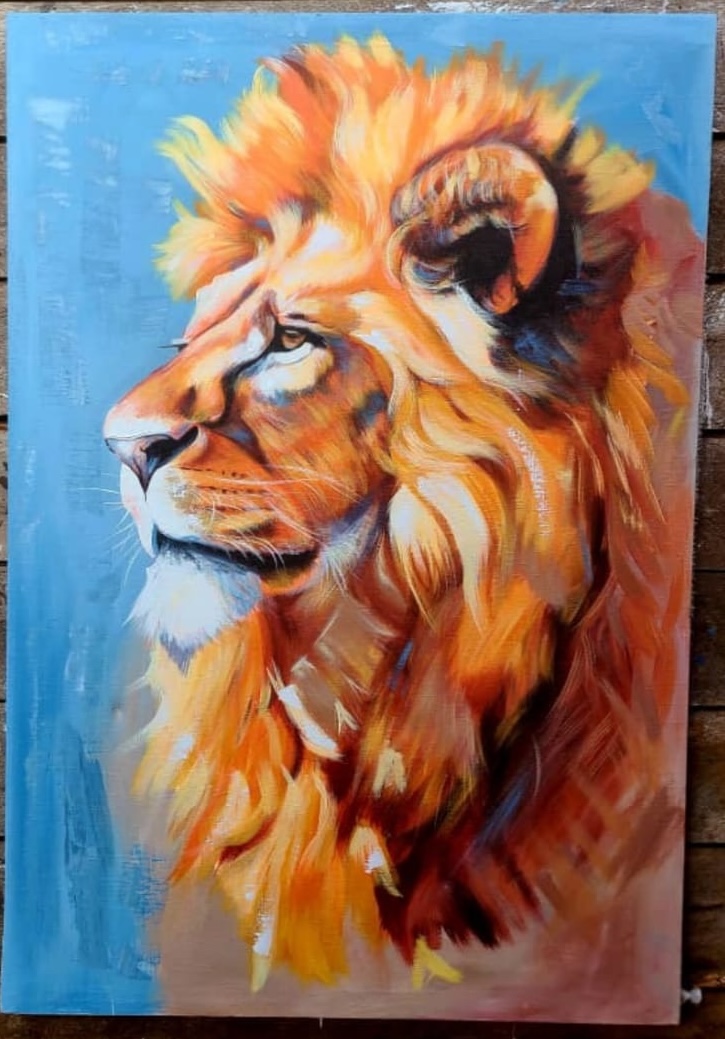 Majestic Lion Golden Profile